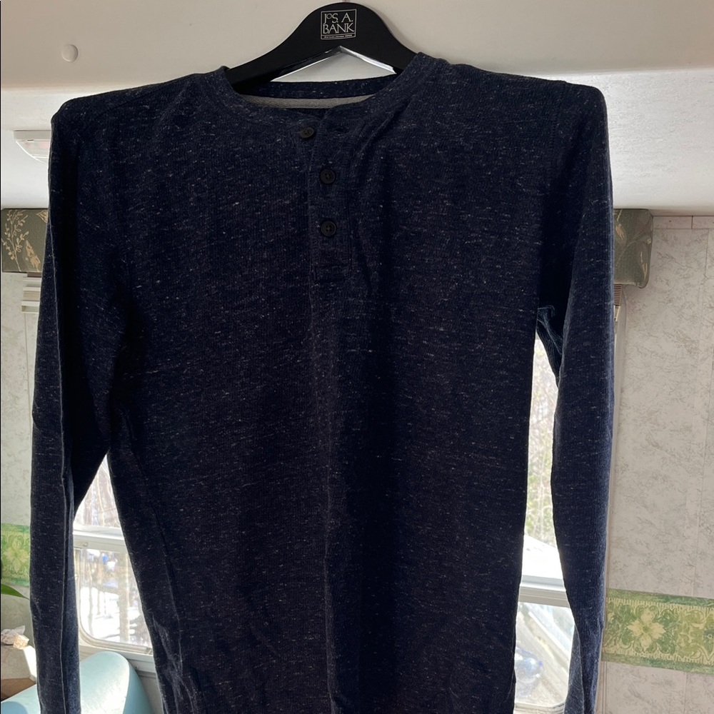 Saint John’s Bay Dark Blue Long Sleeve Henley. Small